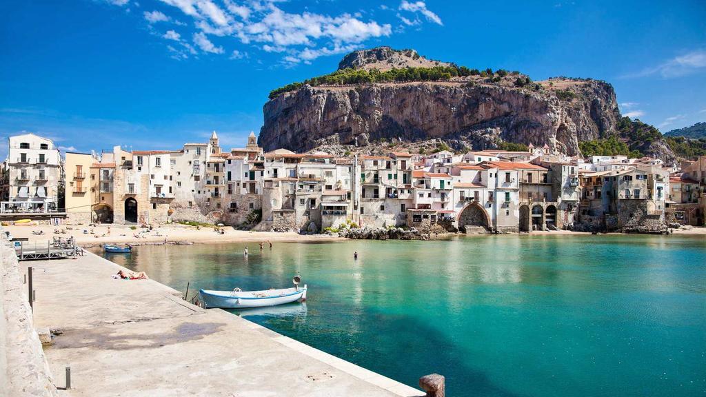 Archimede Lounge Apartment Cefalu Exterior photo